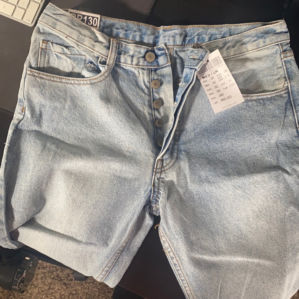 J Galt jeans light wash regular cut with button front